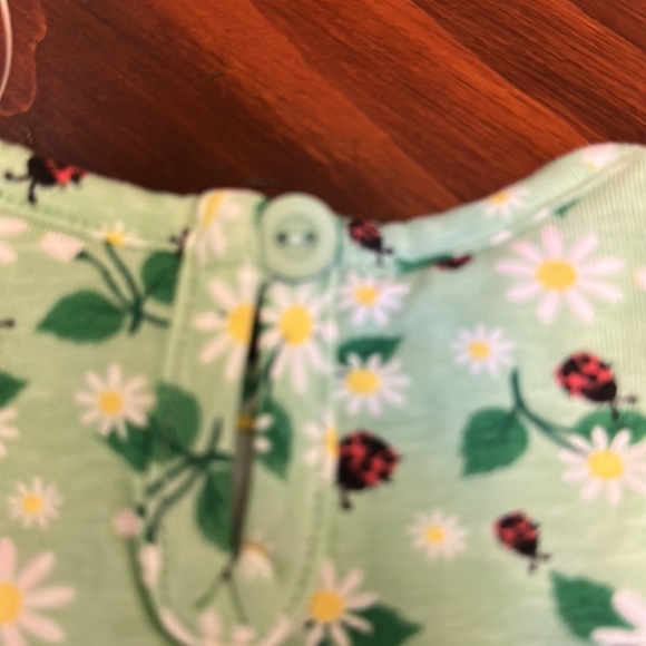 RUFFLE BUTTS Infant Girl Rufflebutts Daisies & Ladybugs Ruffle Detail Romper - Picture 13 of 15